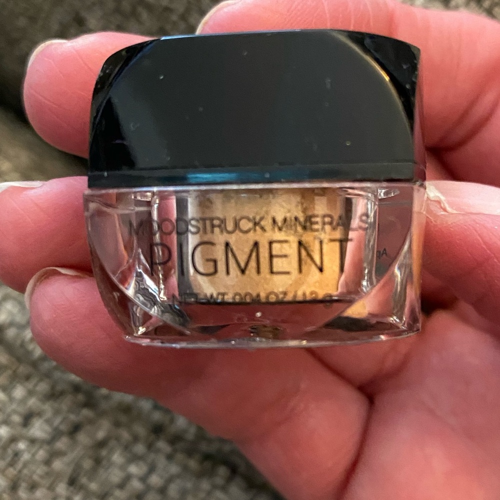 Younique Moonstruck Minerals Pigment